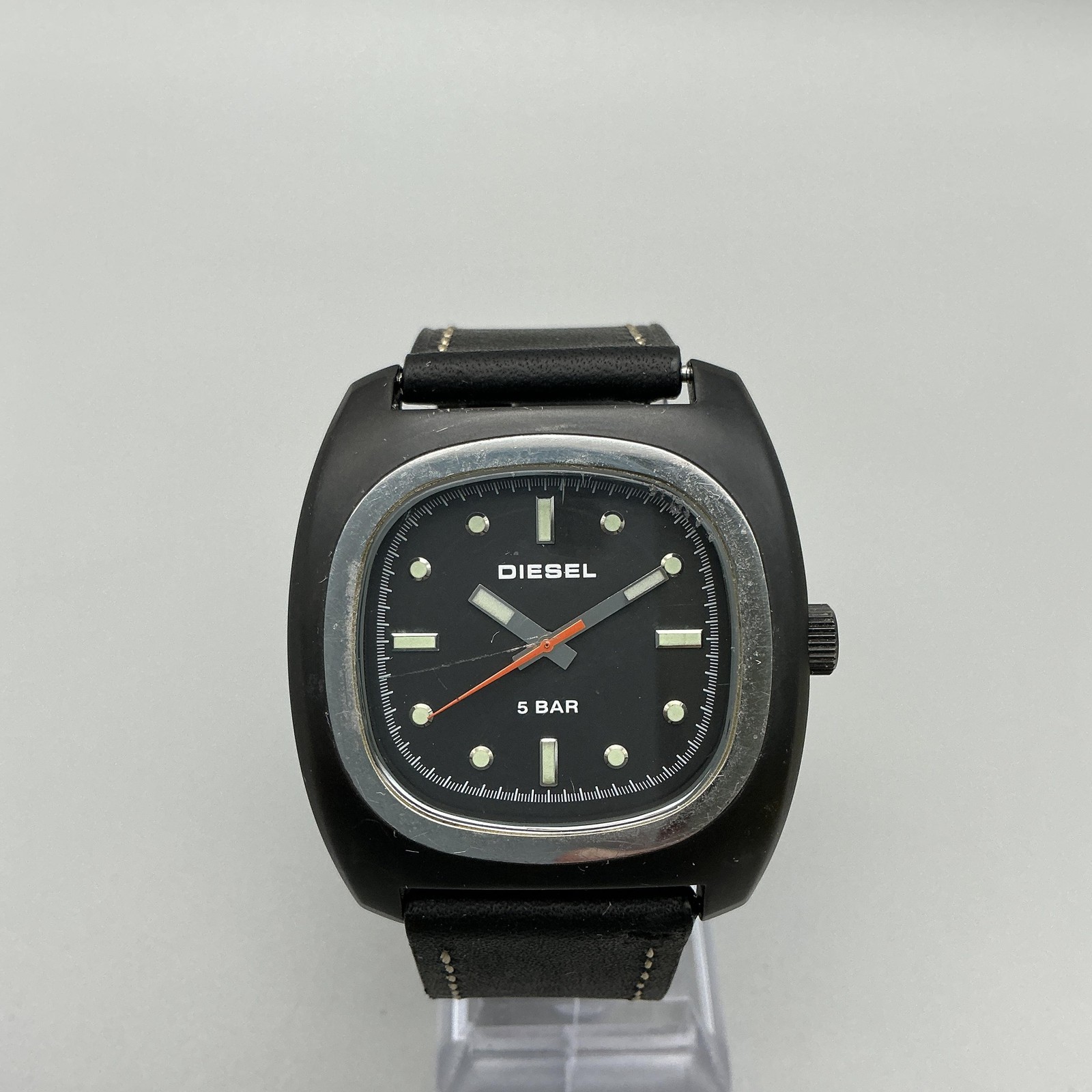 Diesel Mens Watch 43mm Black Dial Cushion Case Leather DZ-2089 New Battery