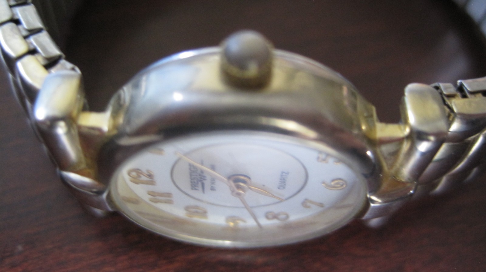 PRESTIGE by WALTHAM W1462 Quartz Women’s Wristwatch M.O. Pearl Dial New Battery