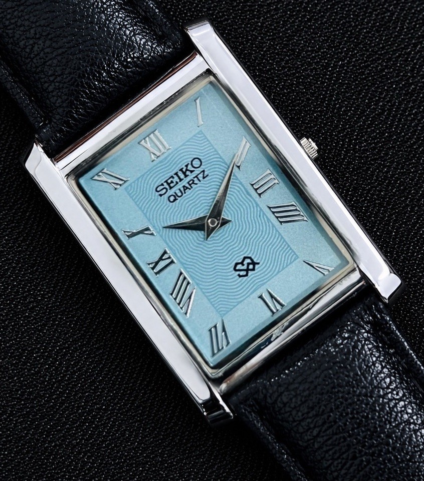 Vintage Seiko Slim Quartz Analog Sky Blue Dial Men’s Wristwatch