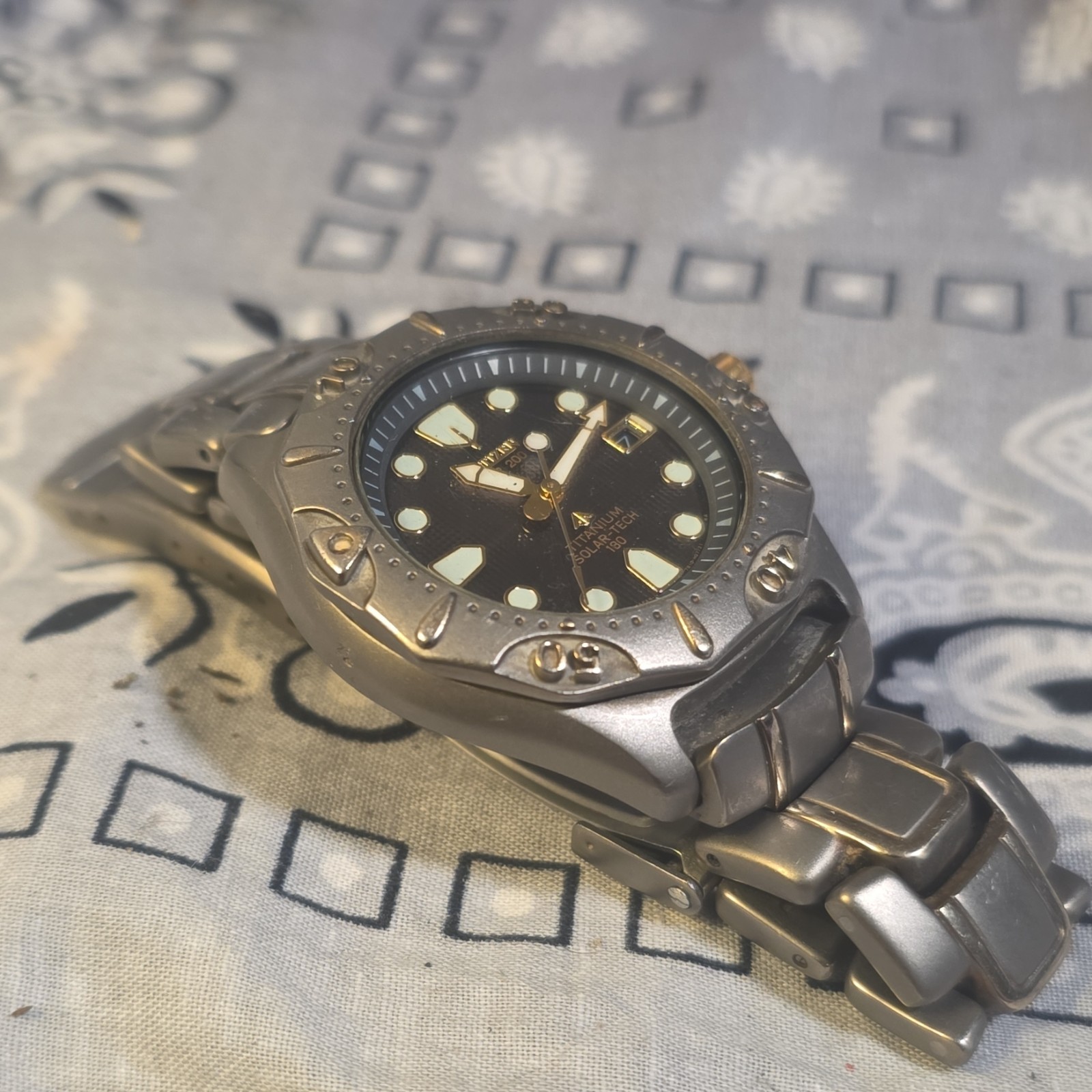 Citizen Solar-Tech Titanium Quartz Diver Watch 100m Black Dial Date Lume