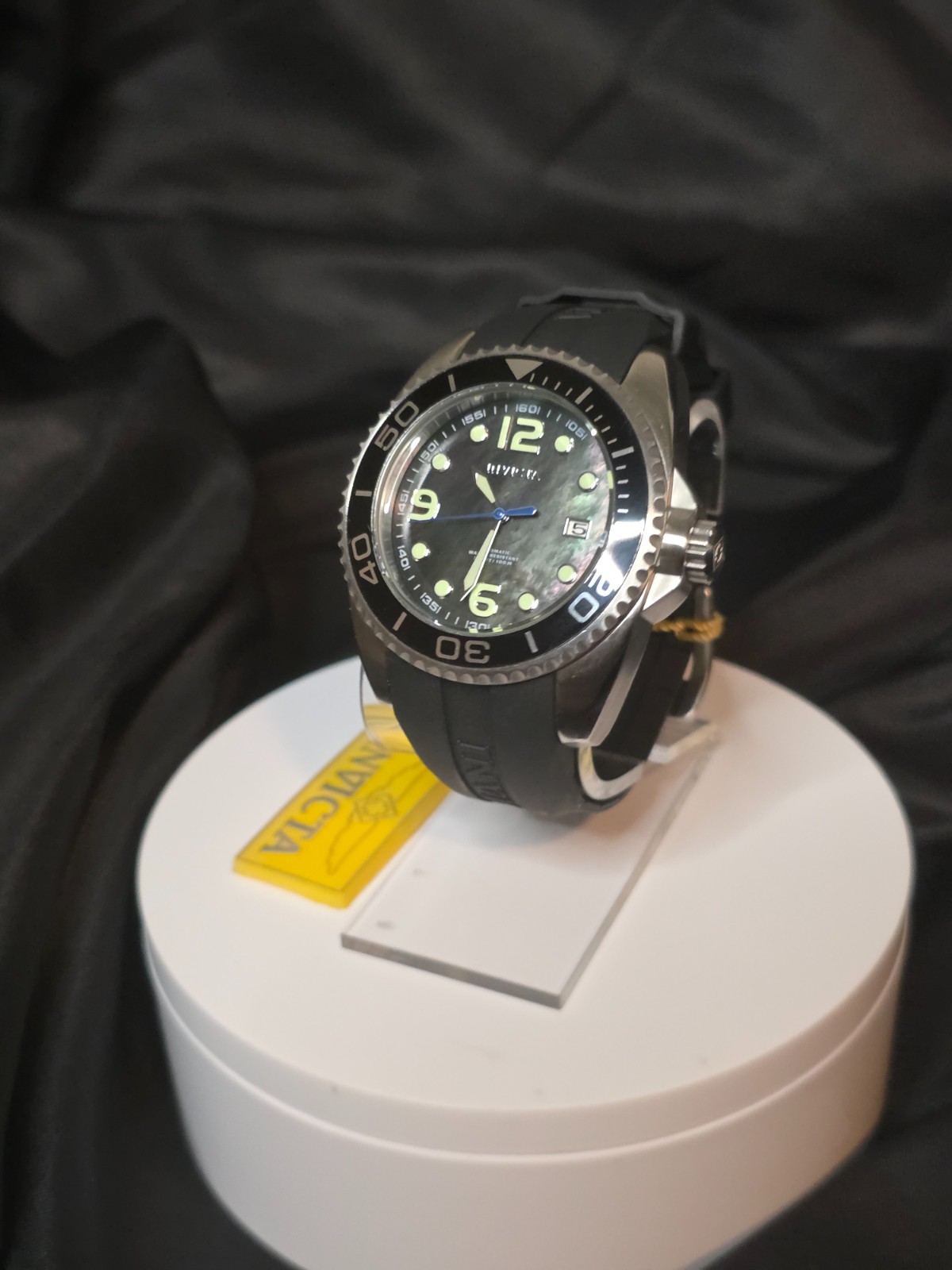 Invicta Men’s PRO-DIVER Mother of Pearl Dial Automatic Wristwatch – 0467