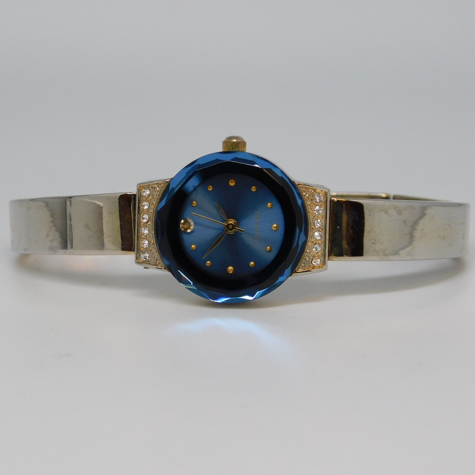 allude FMDAL455 Diamond Quartz Analog Women’s Watch Sz. 6 1/2″ New Battery