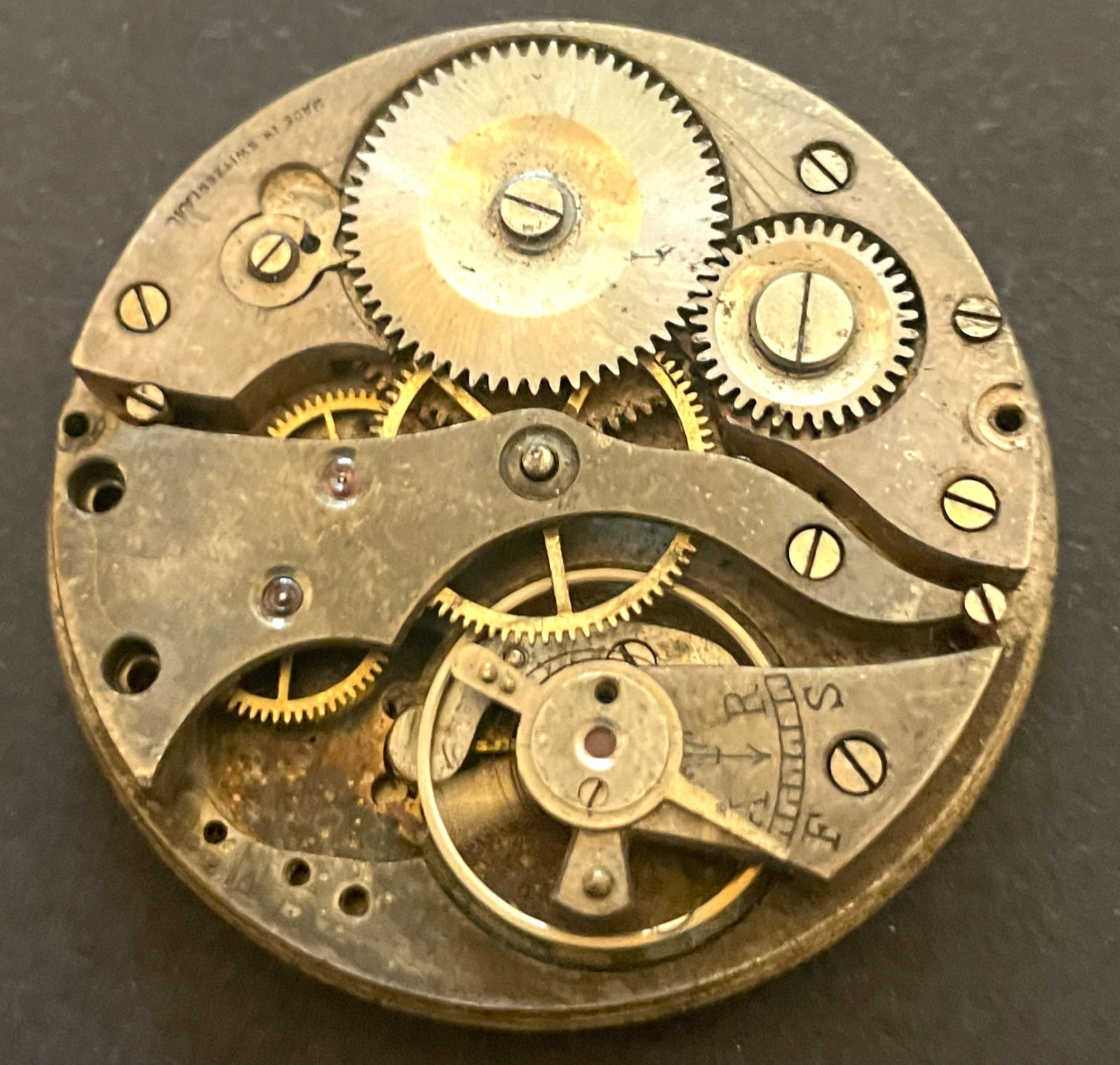 Antique Unsigned Pocket Watch Movement Parts/Repair Good Balance 40.2mm Swiss