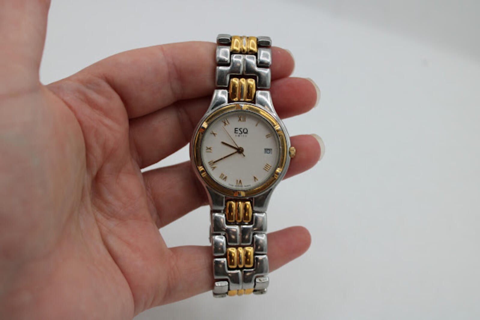 ESQ Esquine Swiss Quartz Silver and Gold Tone Men’s Watch 8.25″, Needs Battery