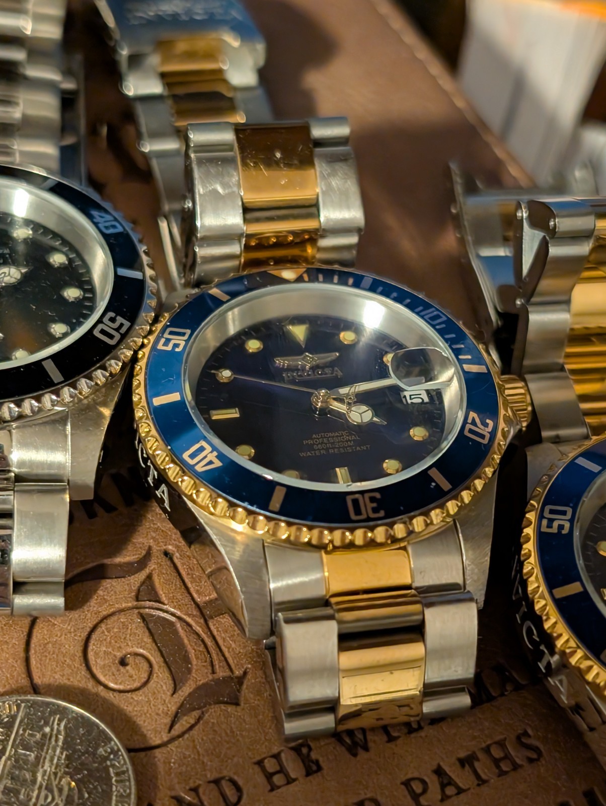 Invicta Pro Diver 8928OB 40 mm Staines Seel Men’s Automatic Watch – Steel, Gold,