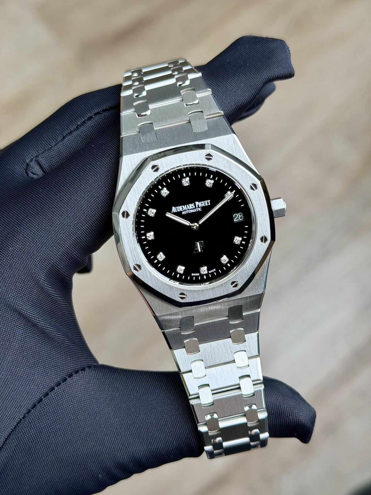 Audemars Piguet Royal Oak Jumbo Black Diamond Preowned 15206PT.OO.1240PT.01