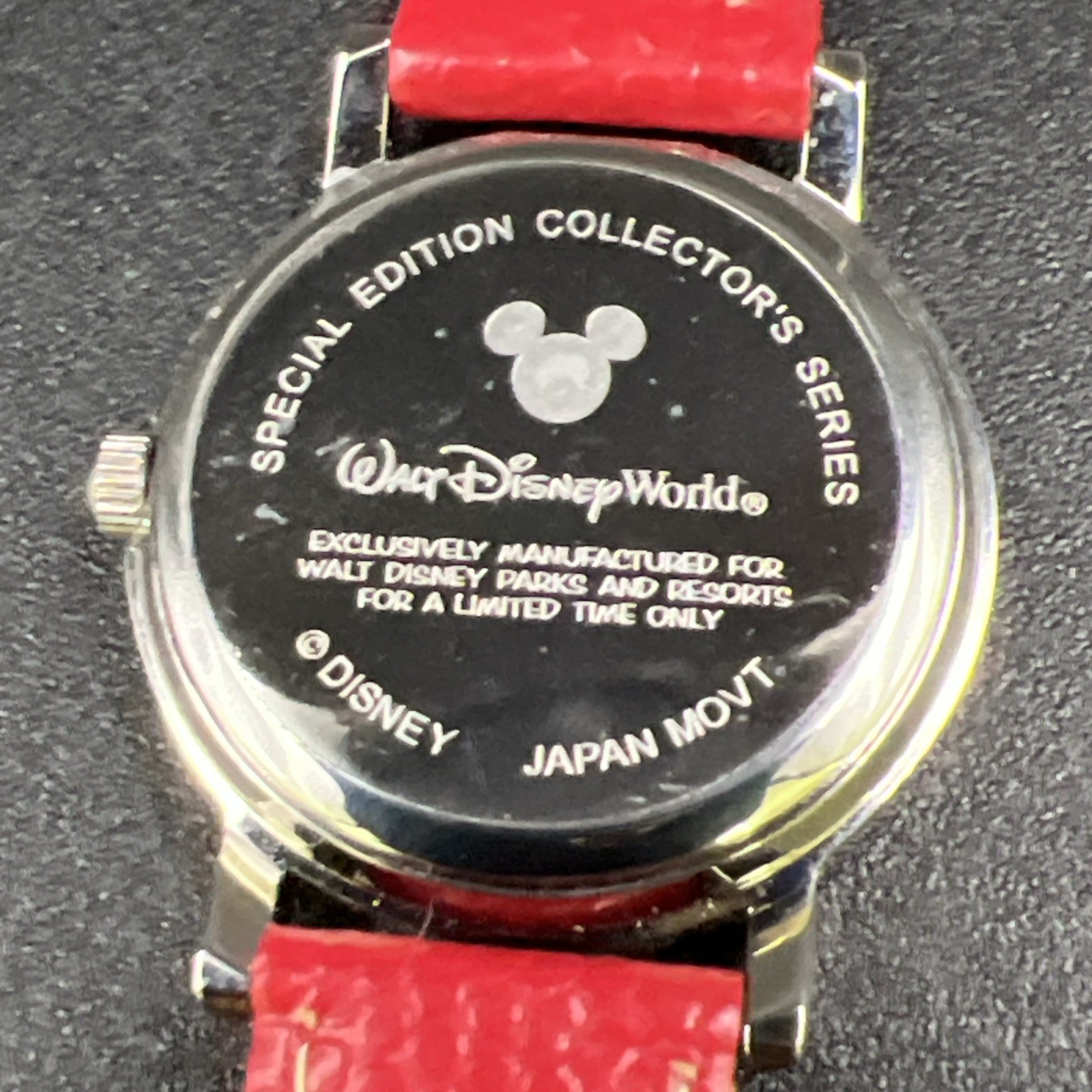 Disney Collector’s Series Tinkerbell Holiday Christmas Women’s Watch New Battery