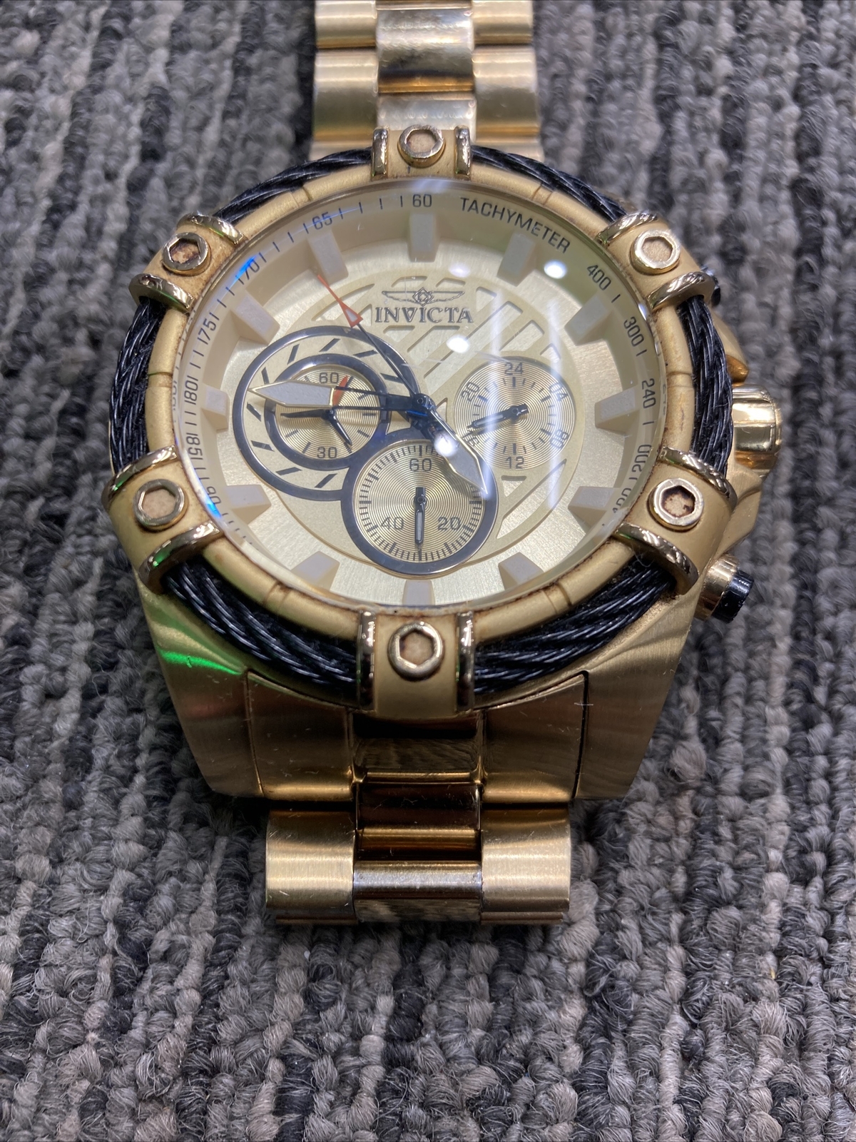 Invicta 25515 Men’s Bolt Quartz Chronograph Gold-Plated Stainless Steel READ