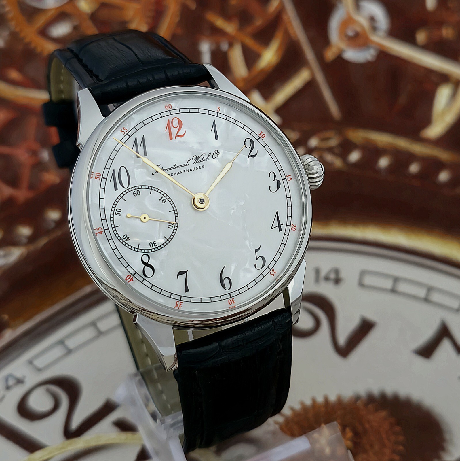 Watch USSR MARRIAGE Rare Dial Men’s mechanism MOLNIJA 18 Jewels 3602