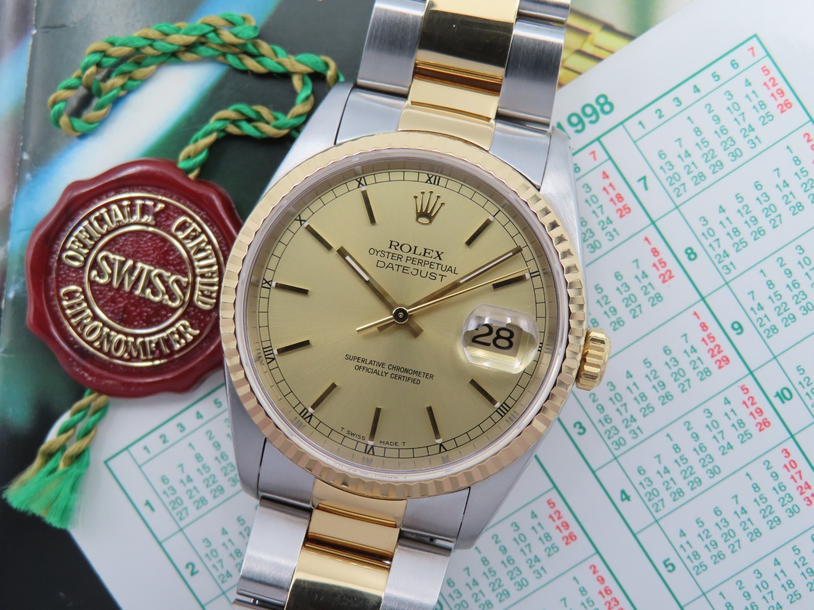 1996 Rolex Datejust 16233 Men’s 36mm 18k Yellow Gold Stainless Steel Wristwatch